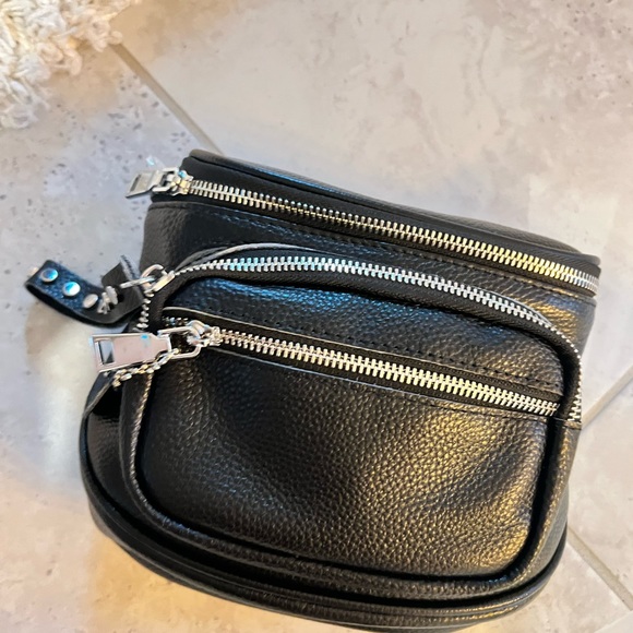 Handbags - Black leather belt bag